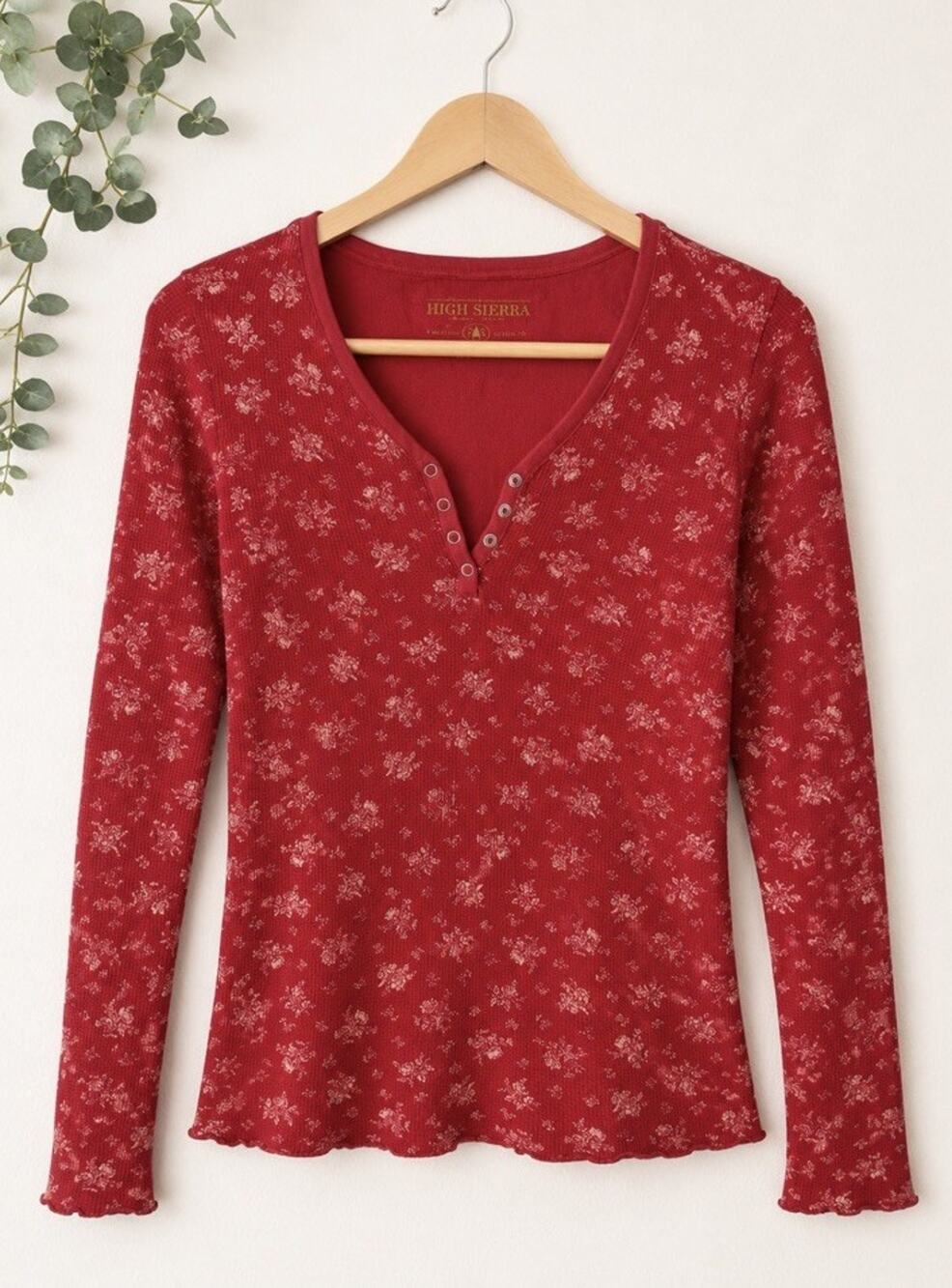 Y2K Henley Thermal Top M High Sierra Floral Deep Red